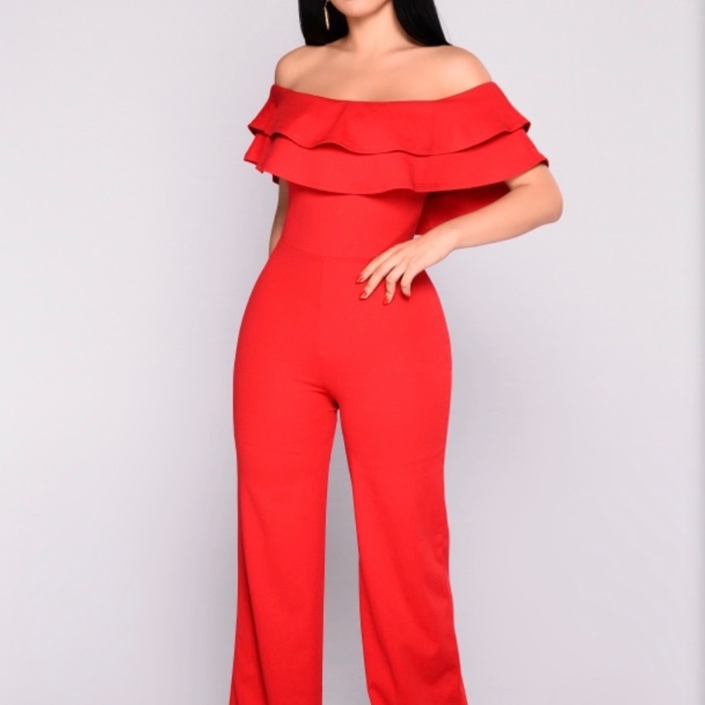 Jumpsuit red fashion nova size M